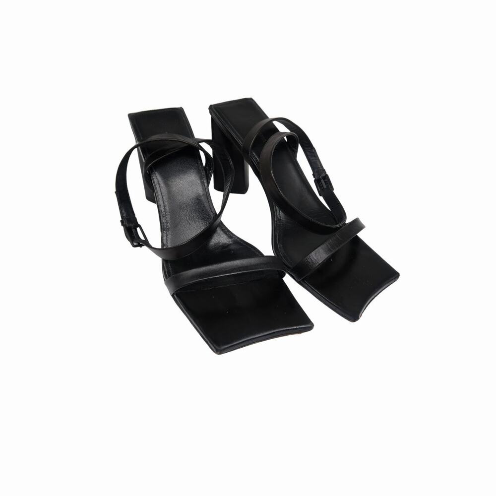 Balenciaga Leather Square Toe Triangular Shaped H… - image 2